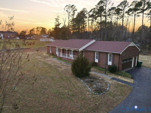 602 Dunkerry Ln, Sandston, VA 23150