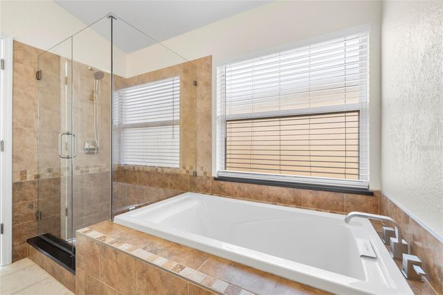 1240 VINETREE DRIVE, Brandon, FL 33510