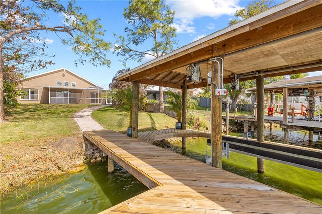 1240 VINETREE DRIVE, Brandon, FL 33510