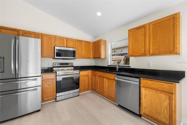 1240 VINETREE DRIVE, Brandon, FL 33510