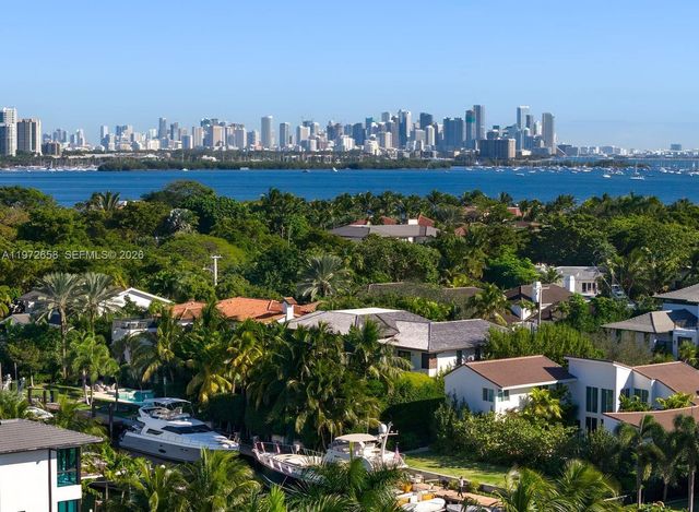 6850 Sunrise Ct, Coral Gables, FL 33133