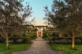 6850 Sunrise Ct, Coral Gables, FL 33133