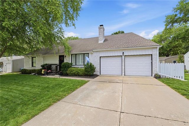 7624 Lamar Avenue, Prairie Village, KS 66208