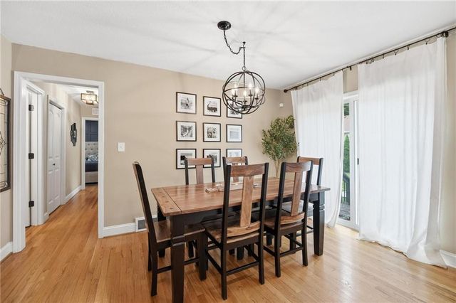 7624 Lamar Avenue, Prairie Village, KS 66208