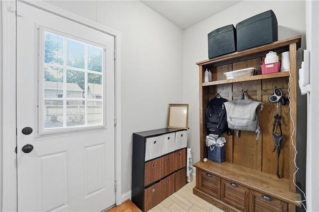 7624 Lamar Avenue, Prairie Village, KS 66208