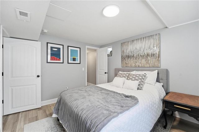 7624 Lamar Avenue, Prairie Village, KS 66208