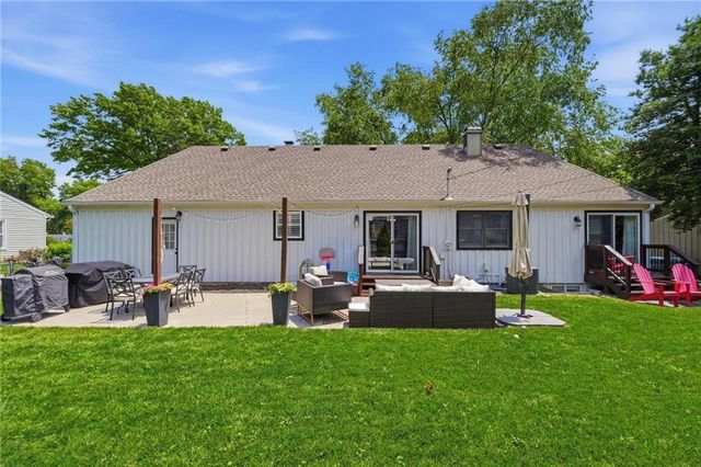 7624 Lamar Avenue, Prairie Village, KS 66208
