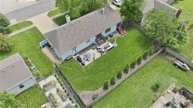 7624 Lamar Avenue, Prairie Village, KS 66208