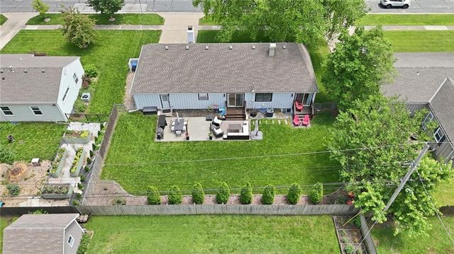 7624 Lamar Avenue, Prairie Village, KS 66208