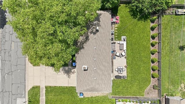 7624 Lamar Avenue, Prairie Village, KS 66208