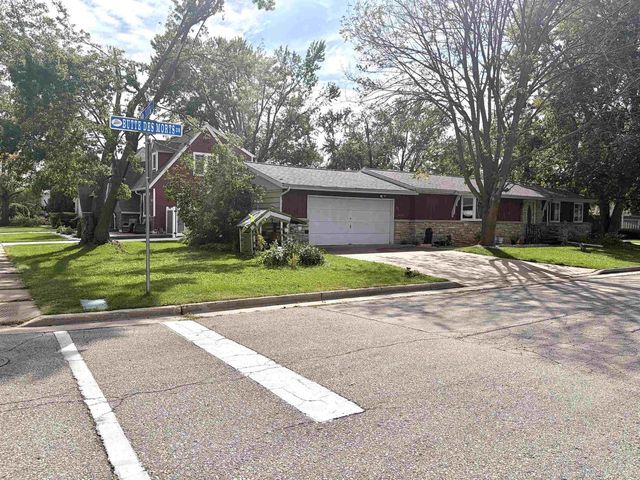 241 BUTTE DES MORTS DRIVE, Menasha, WI 54952