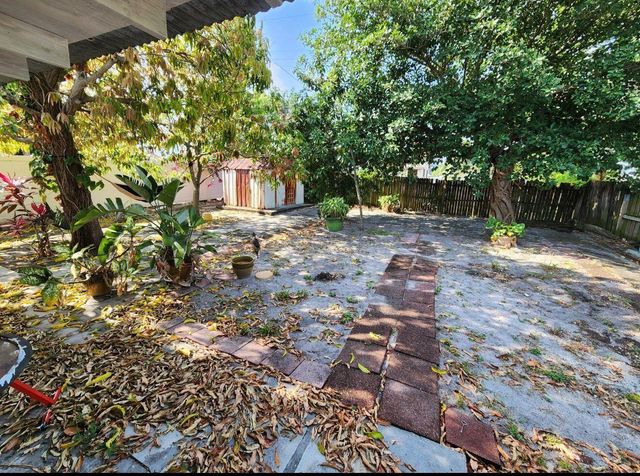 916 Francis Street, West Palm Beach, FL 33405