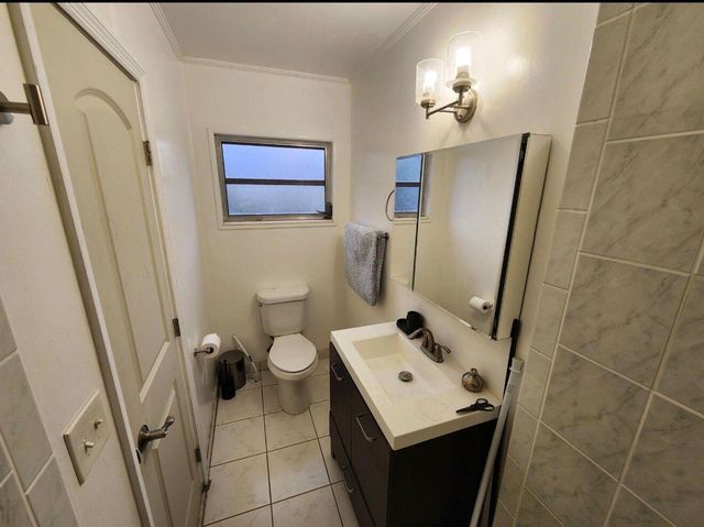916 Francis Street, West Palm Beach, FL 33405