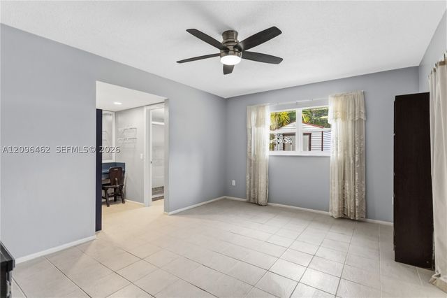 4899 NW 7th Dr, Plantation, FL 33317