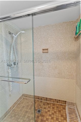 4899 NW 7th Dr, Plantation, FL 33317