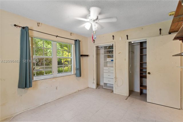 4899 NW 7th Dr, Plantation, FL 33317