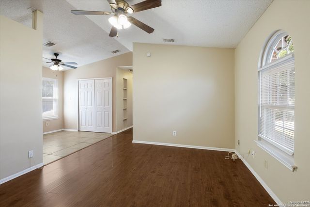 638 Hood, San Antonio, TX 78208