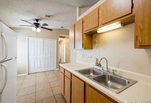 638 Hood, San Antonio, TX 78208