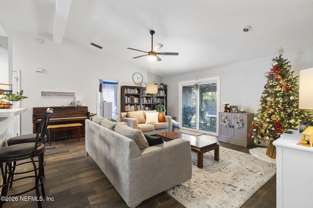 2933 BILOXI Trail, Middleburg, FL 32068