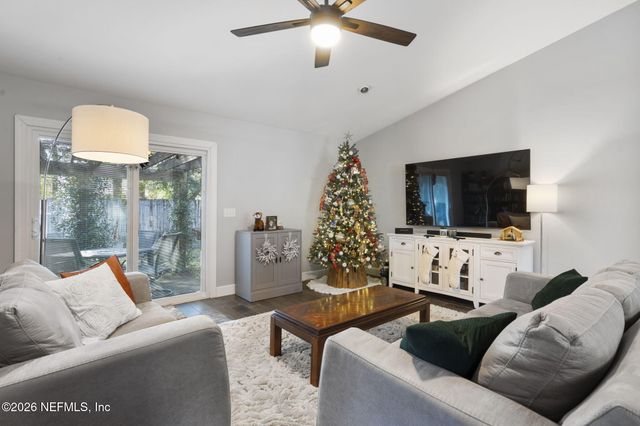 2933 BILOXI Trail, Middleburg, FL 32068