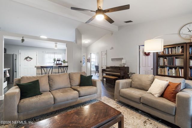 2933 BILOXI Trail, Middleburg, FL 32068