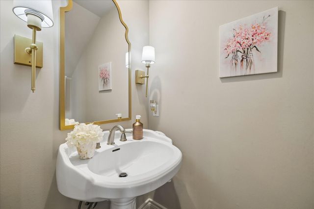 1419 W Hilshire Park Drive, Houston, TX 77055