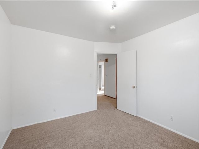 633 N 26th West Avenue, Tulsa, OK 74127
