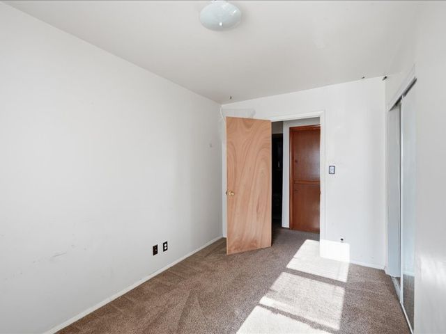 633 N 26th West Avenue, Tulsa, OK 74127