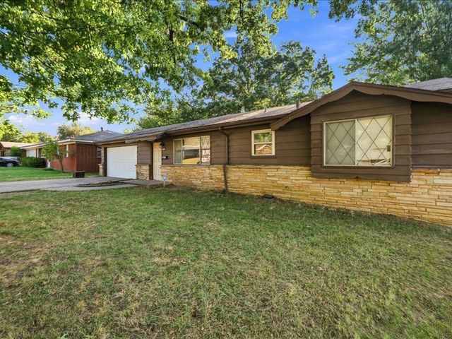 633 N 26th West Avenue, Tulsa, OK 74127