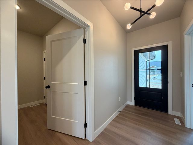 100 Kinsey Street, North Liberty, IA 52317