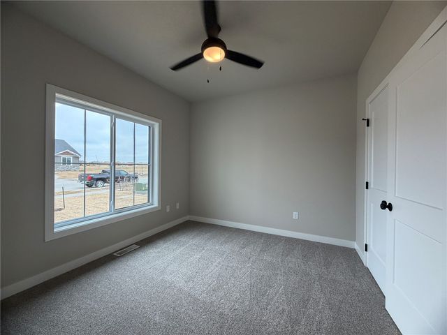100 Kinsey Street, North Liberty, IA 52317