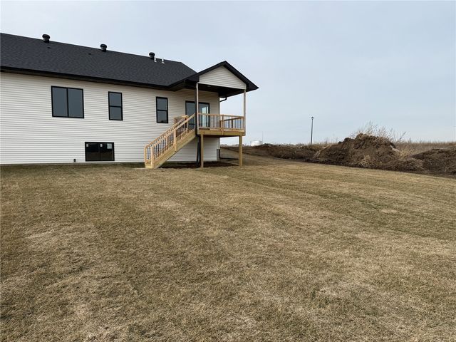 100 Kinsey Street, North Liberty, IA 52317