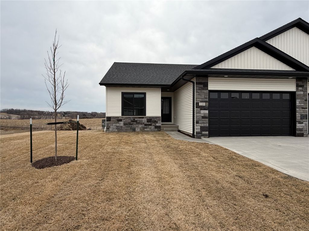 100 Kinsey Street, North Liberty, IA 52317