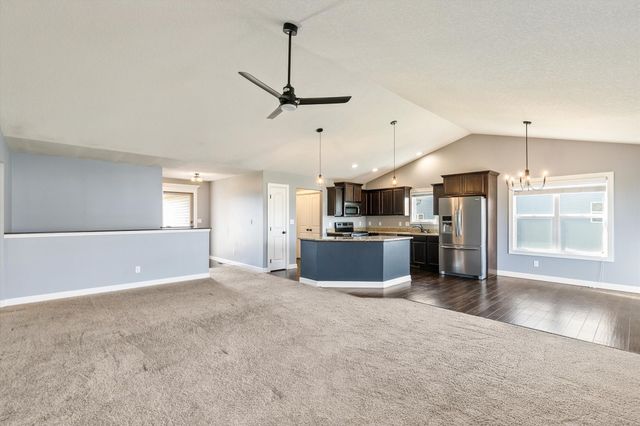 1344 90th Street, West Des Moines, IA 50266