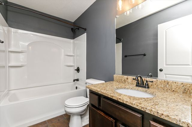 1344 90th Street, West Des Moines, IA 50266