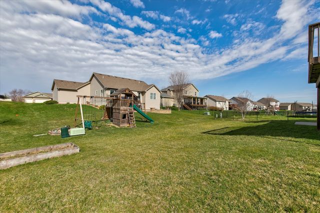 1344 90th Street, West Des Moines, IA 50266