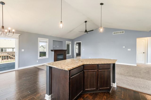 1344 90th Street, West Des Moines, IA 50266