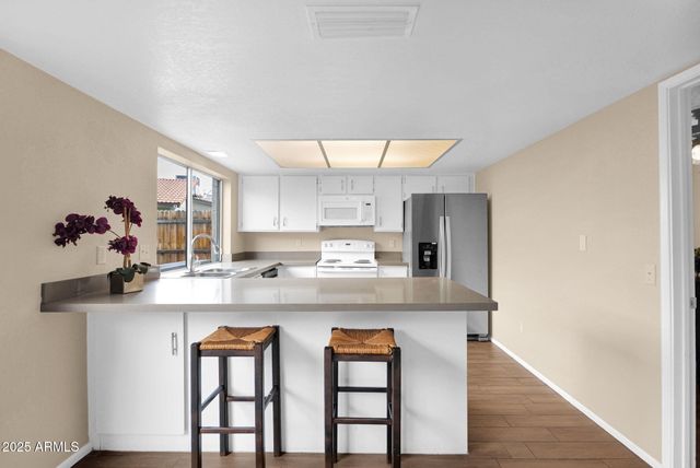 15201 N 25TH Drive 11, Phoenix, AZ 85023