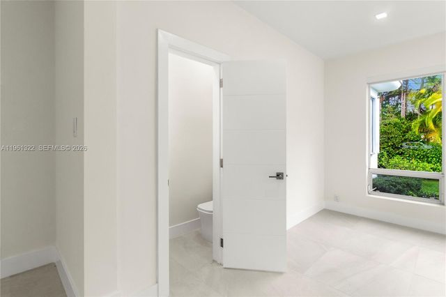 1261 98th St, Bay Harbor Islands, FL 33154