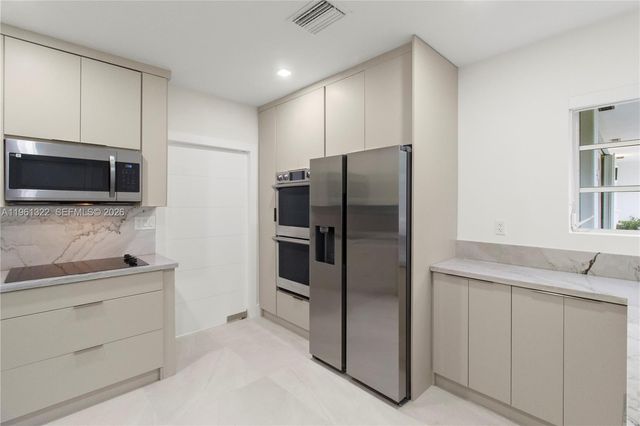 1261 98th St, Bay Harbor Islands, FL 33154