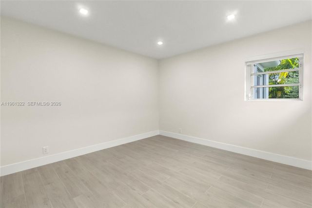 1261 98th St, Bay Harbor Islands, FL 33154