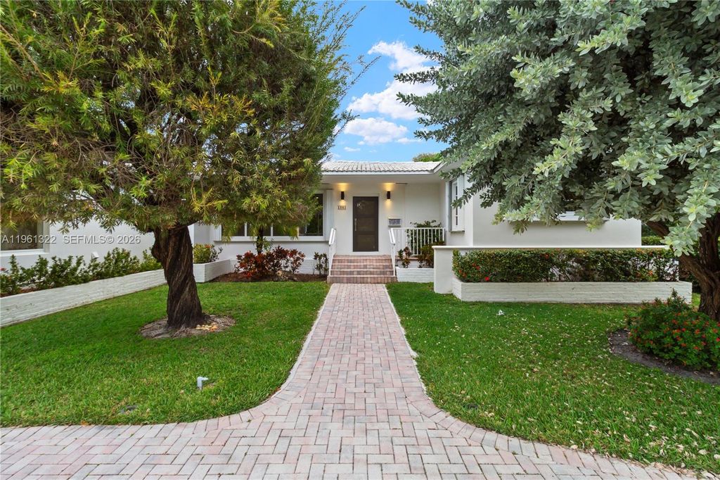 1261 98th St, Bay Harbor Islands, FL 33154