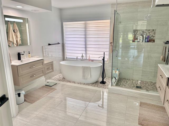 11392 Boca Woods Ln, Boca Raton, FL 33428