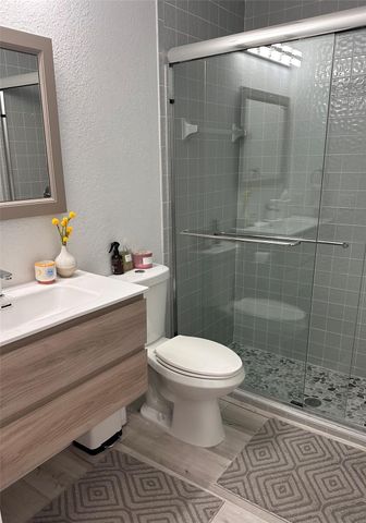 11392 Boca Woods Ln, Boca Raton, FL 33428