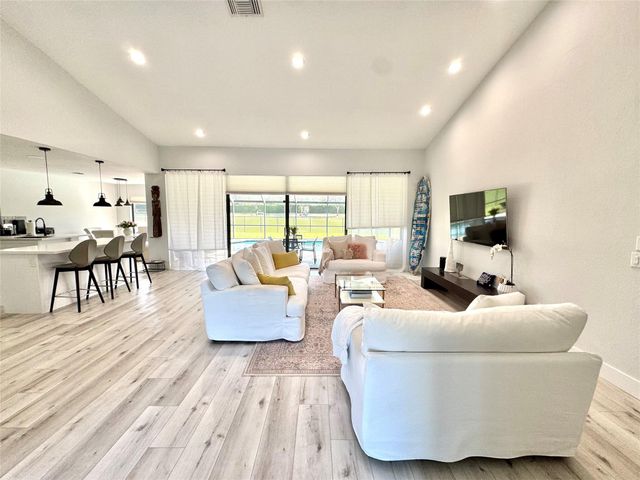 11392 Boca Woods Ln, Boca Raton, FL 33428