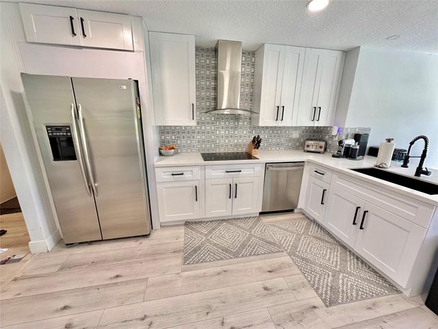 11392 Boca Woods Ln, Boca Raton, FL 33428