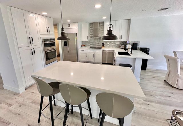 11392 Boca Woods Ln, Boca Raton, FL 33428