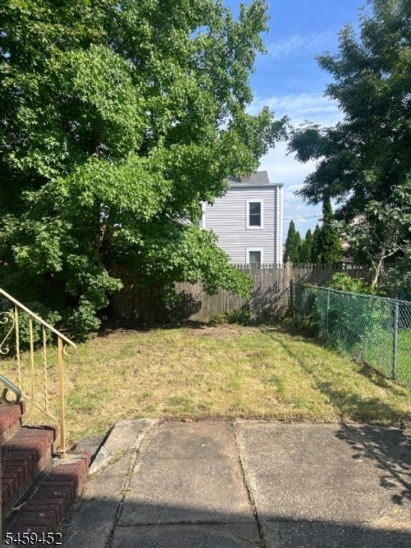 106 Morgan Pl, North Arlington Boro, NJ 07031 — photo 2