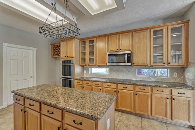 6610 Glenhill Drive, Spring, TX 77389