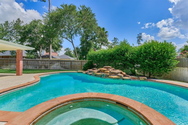 6610 Glenhill Drive, Spring, TX 77389